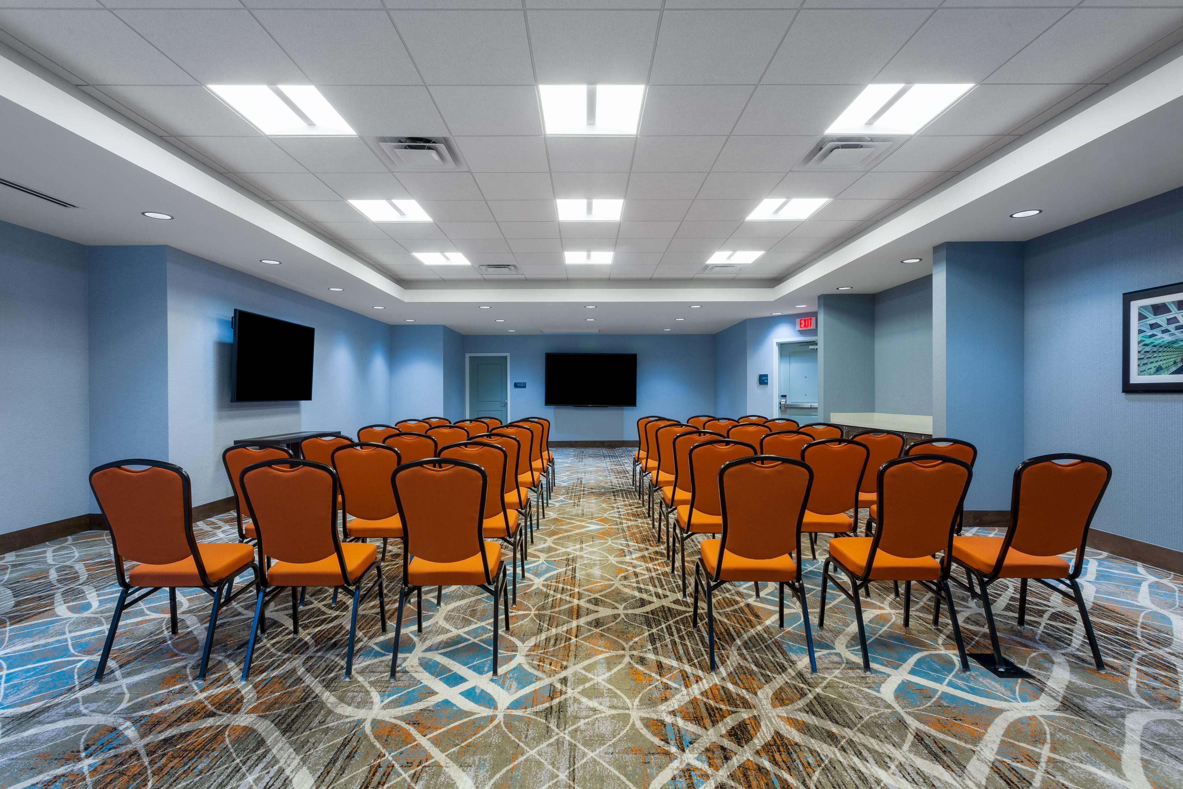Homewood Suites By Hilton Reston, Va Екстериор снимка